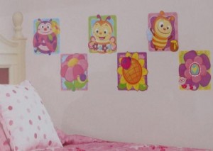 Decoratiuni perete camera copii cu personaje Disney